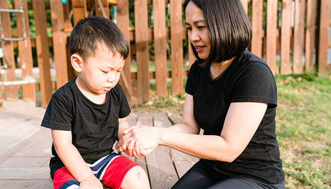 child experiencing natural consequence